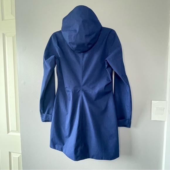 [s] Patagonia Deep Blue Outer Shell Lightly Lined Spring Rain Jacket - Picture 2 of 14